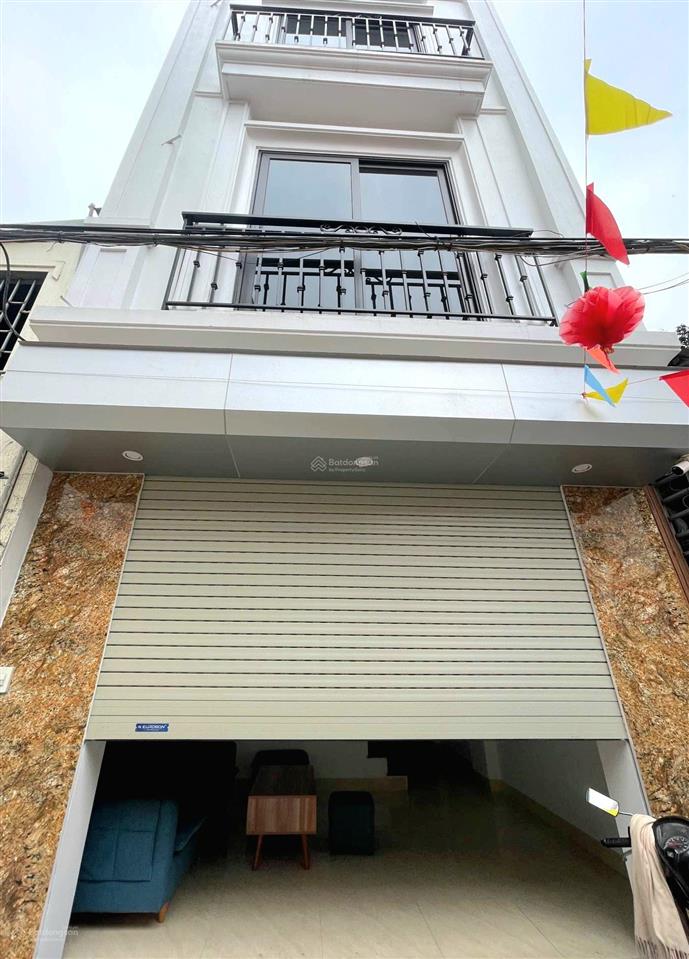 An trai 39m²5t  6 ngủ  full nội thất  ở ngay  sát kđt an lạc  bãi đỗ  tiện ích bạt ngàn...