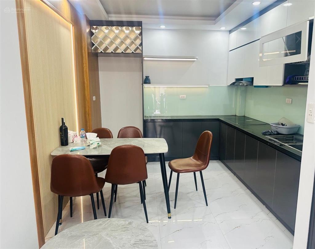 Nhà đẹp đại tự 4 tầng  6 ngủ  hơn 5 tỷ  mặt ngõ thông, ô tô đỗ cửa, full nội thất
