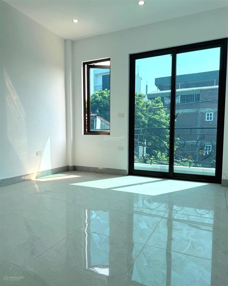 Nhà mới vân côn 46m2  nhỉnh 4 tỷ  lô góc 2 mặt thoáng sáng  ô tô đỗ tận cửa
