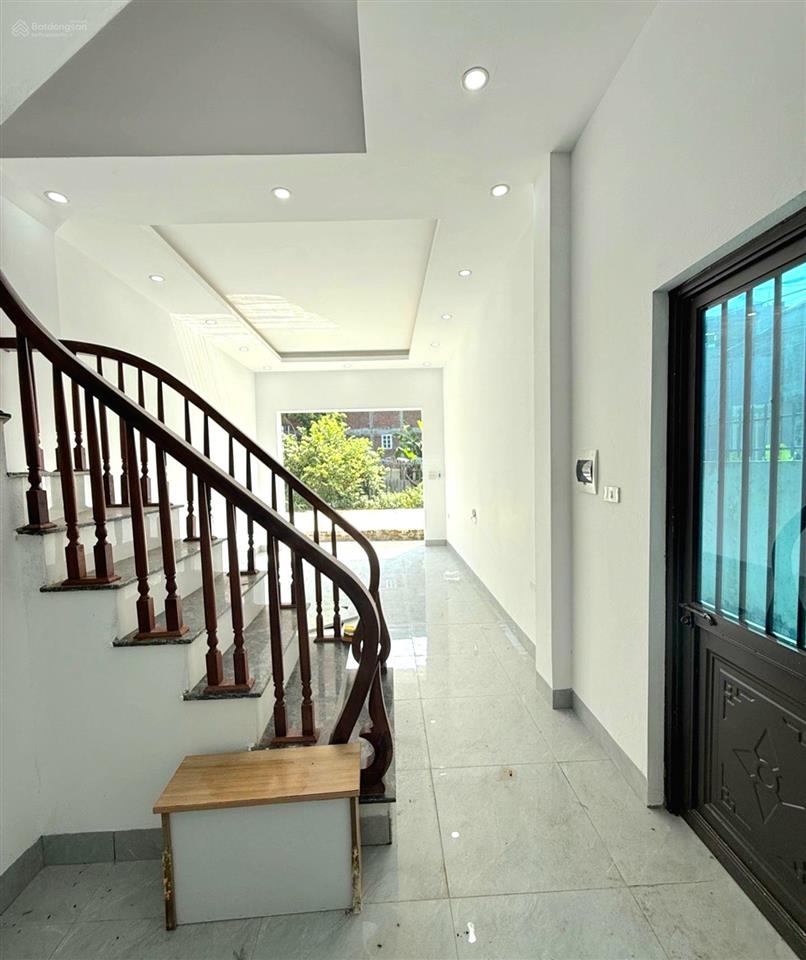 Nhà mới vân côn 46m2  nhỉnh 4 tỷ  lô góc 2 mặt thoáng sáng  ô tô đỗ tận cửa