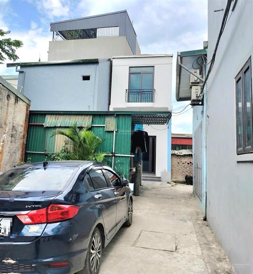 Nhà đẹp vân côn 42m2  nhỉnh 3 tỷ  ô tô đỗ cửa  300m ra đại lộ thăng long  ngay trường, chợ...