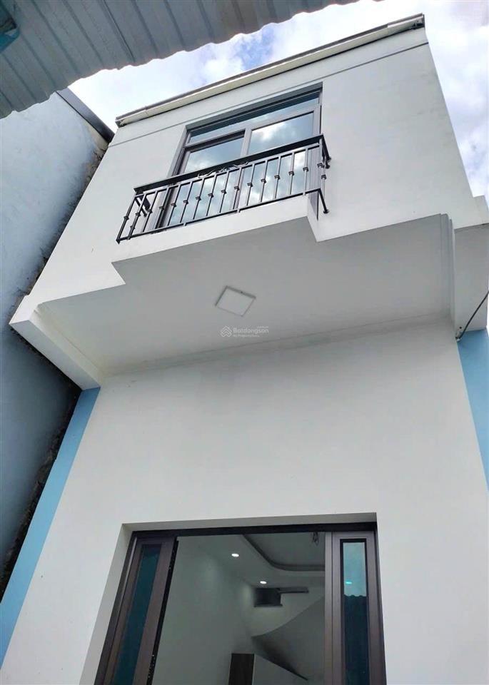 Nhà đẹp vân côn 42m2  nhỉnh 3 tỷ  ô tô đỗ cửa  300m ra đại lộ thăng long  ngay trường, chợ...