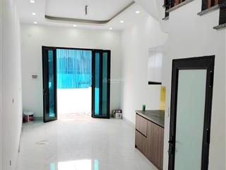 Nhà đẹp vân côn 42m2  nhỉnh 3 tỷ  ô tô đỗ cửa  300m ra đại lộ thăng long  ngay trường, chợ...