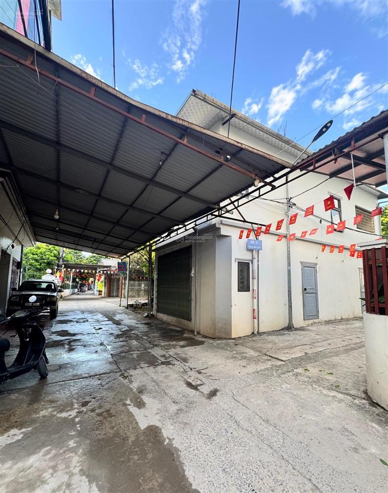 Vân côn 40m2  siêu đẹp  ô tô vào đất  50m ra đại lộ thăng long  metro 5  khu vực tiềm năng...