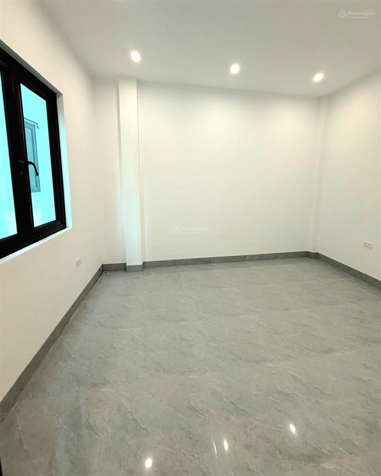 Nhà mới vân côn 46m2  nhỉnh 4 tỷ  lô góc 2 mặt thoáng sáng  ô tô đỗ tận cửa