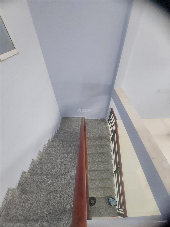 Bán nhà hẽm xe hơi 5m x 20m nguyễn văn tạo long thới  nhà begiá 4tỷ95