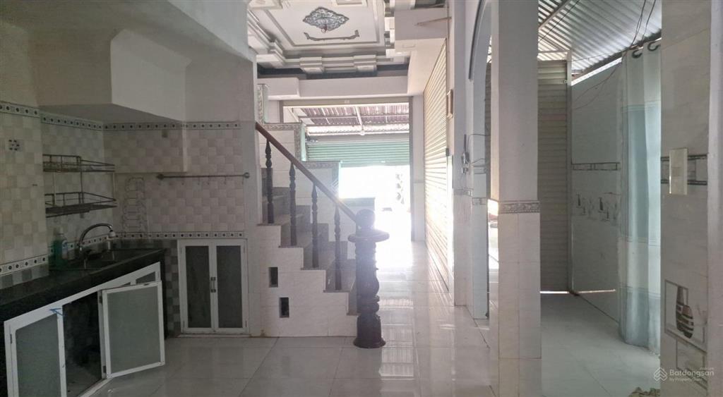 Bán nhà căn góc 2 mặt tiền ôtô ngủ trong nhàgiá 5,5tỷnguyễn văn tạolong thới nhà bè.