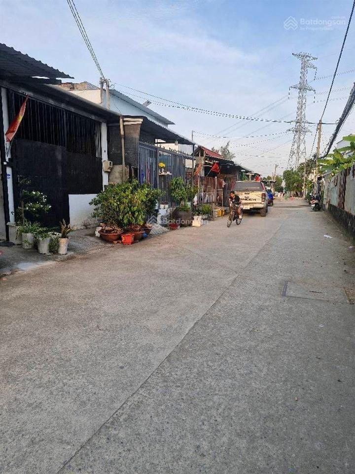 Bán nhà 3 tầng 5m x 20mgiá 4,6tỷ lê văn lươngnhơn đức nhà bè