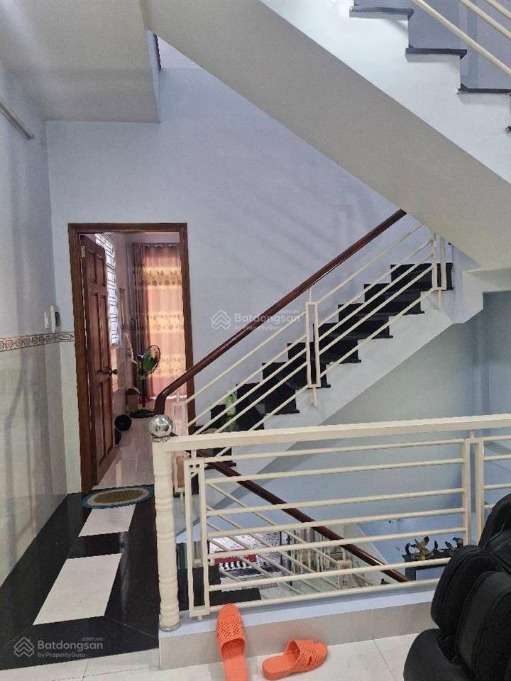 Bán nhà 3 tầng 5m x 20mgiá 4,6tỷ lê văn lươngnhơn đức nhà bè