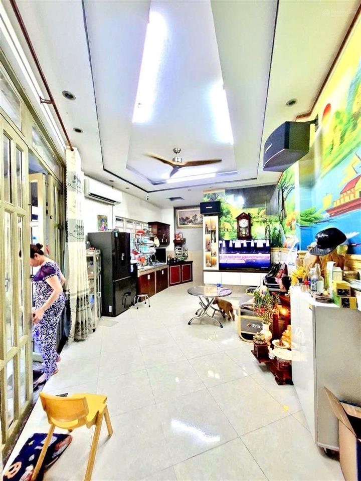 Bán nhà căn góc 2 mặt tiềnhẽm xe vf3giá 3tỷ68huỳnh tấn phátnhà bè