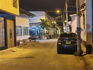 Bán nhà 2 tầng full nội thấtgiá 3.8 tỷhẽm xe hơi lê văn lươngnhơn đứcnhà bè.