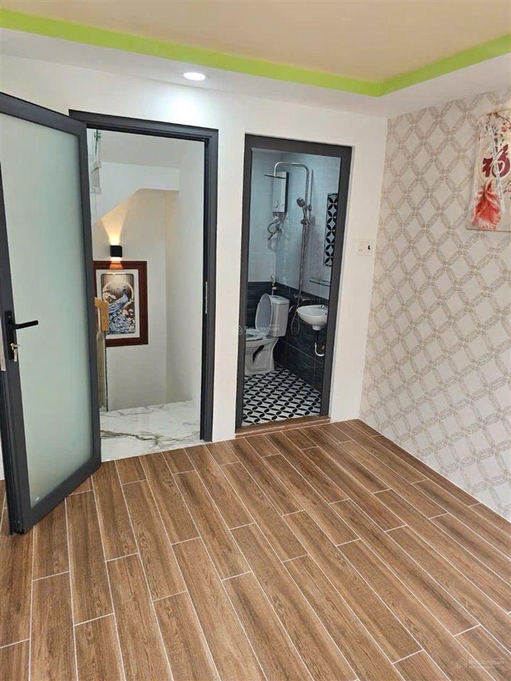 Nhà 3 tầng, full nội thất, hẻm 1 sẹc trần xuân soạn, quận 7