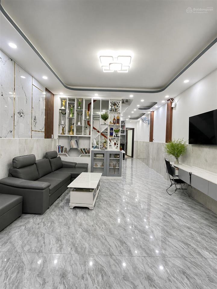 Bán nhà 2 tầng, 4m x 19m, dương cát lợi, sát quận 7
