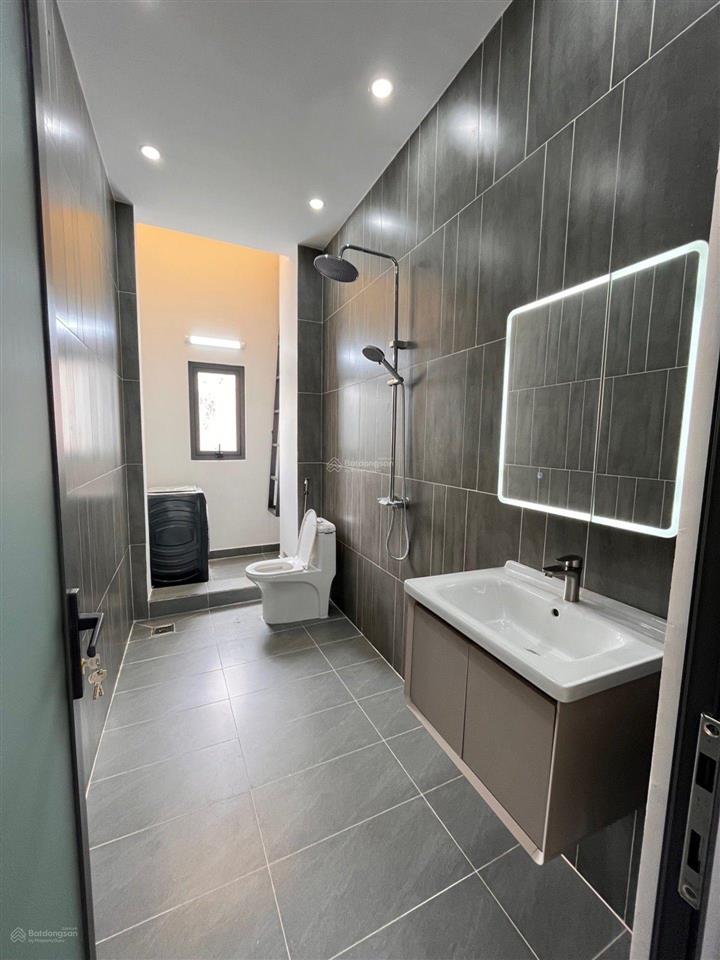 Bán nhà mới xây 2 tầng, 60m2, full nội thất, ngay chợ phú xuân, nhà bè
