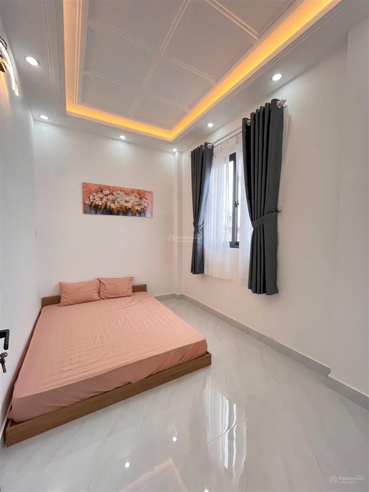 Bán nhà mới xây 2 tầng, 60m2, full nội thất, ngay chợ phú xuân, nhà bè