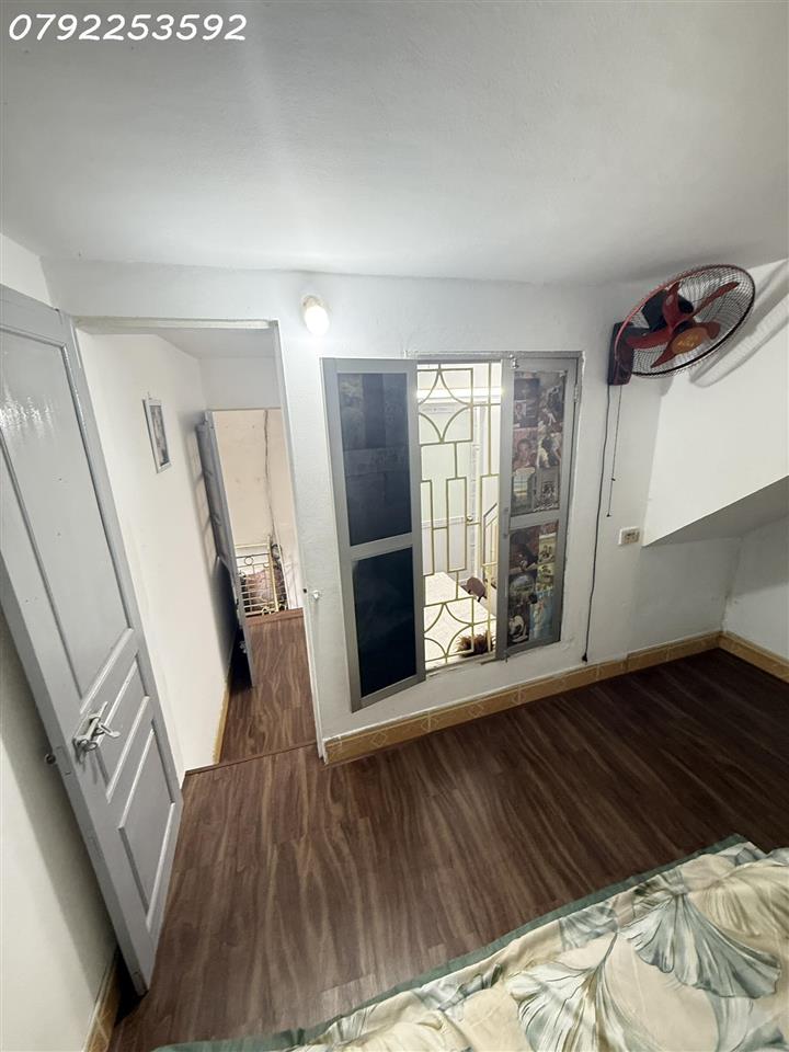 Bán Nhà Ngõ Chợ Khâm Thiên, Đống Đa. Diện Tích 36m x5 tầng. Mặt Tiền 3.4m. Giá Bán 5.15 tỷ