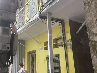 Cho thuê nhà riêng tại số 11a ngõ 678/3 đường láng, 4,5 triệu, 20m2 x 2 tầng