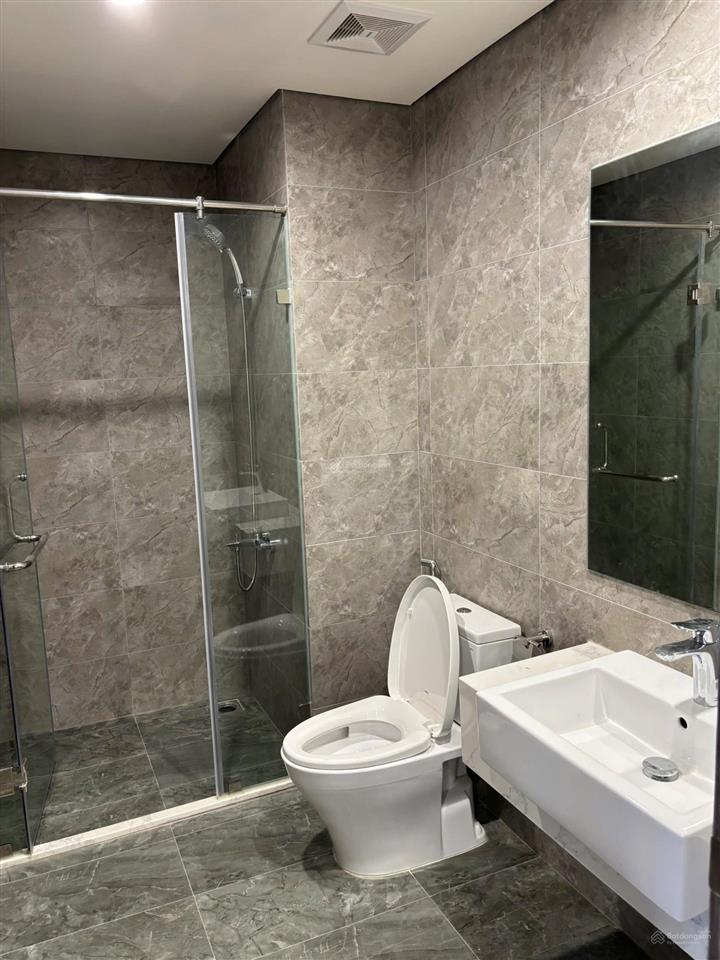 Nóng!!! cho thuê cc the beverly 1pn. giá 5,5 triệu vnd.dt 44m2 view đẹp tại đa tốn, gia lâm, hà nội