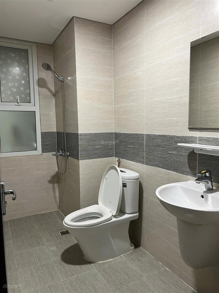 Nóng!!! cho thuê căn hộ cc 2pn. dt 70m2 tại 90 nguyễn tuân. giá 15tr/ tháng.  zalo 0792 253 ***