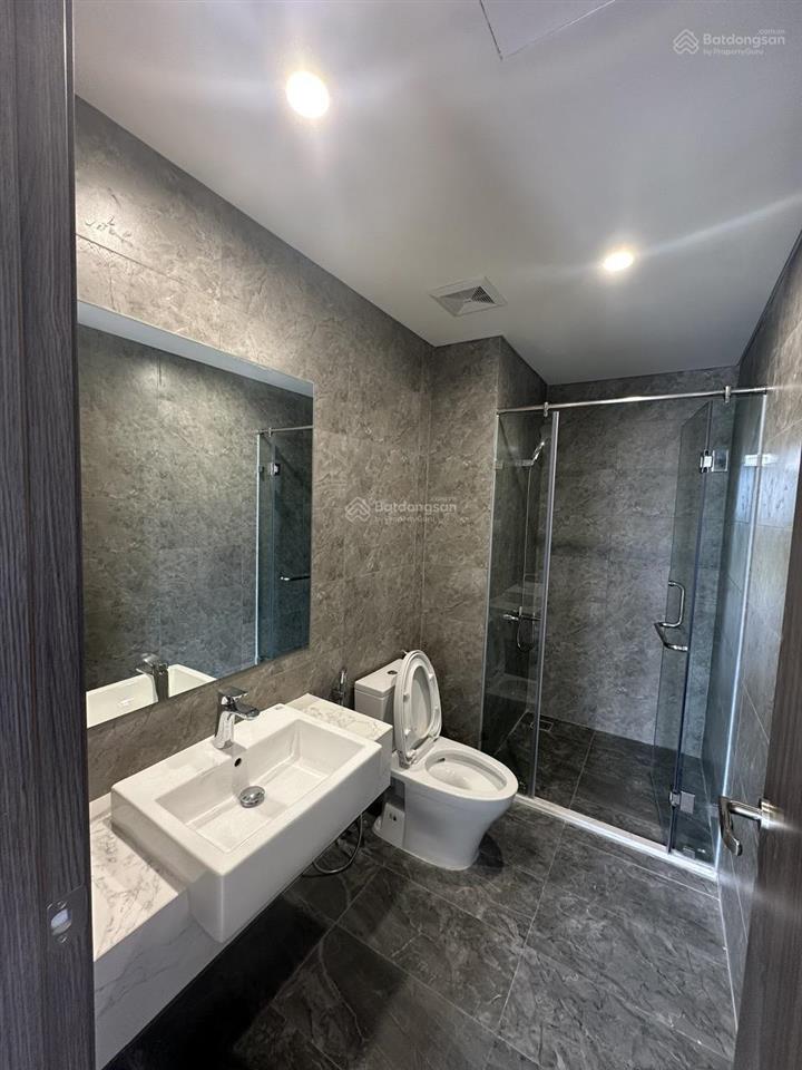 Cho thuê cc toà be vinhomes ocp1 gia lâm, giá rẻ 6,5 tr/th. dt 75m2 2pn 2wc.  0792 253 *** e thành