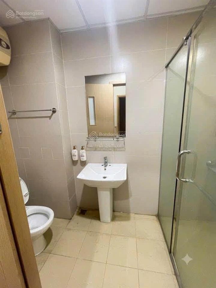Cho thuê cc golden west 3pn, 2wc. dt 93m2 tại lê văn thiêm, 15 tr. giá siêu rẻ!!!.  0792 253 ***