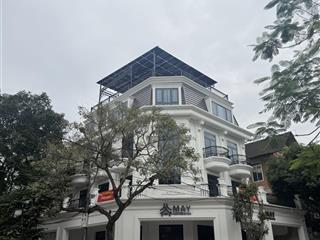 Bán biệt thự khu đô thị sài đồng 160m2, 4 tầng, mặt tiền 10m, giá hơn 40 tỷ.