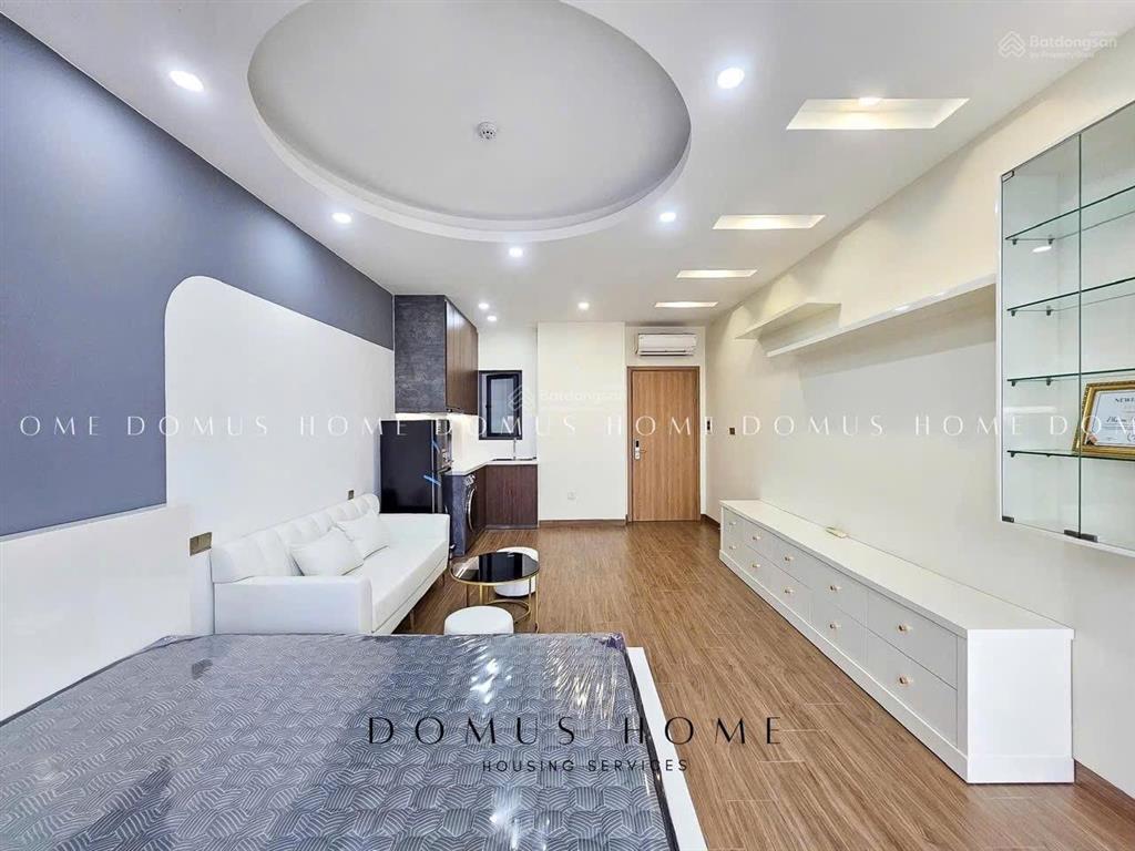 Cho thuê căn hộ dịch vụ full nội thất  ban công sát lotte  himlam  đh rmit quận 7