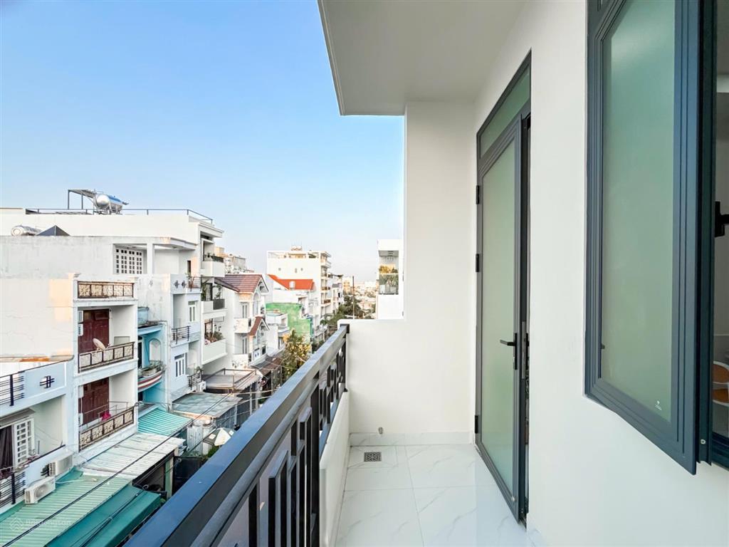 Căn hộ mới xây ban công gần đh tôn đức thắng  crescent mall  lotte  quận 4