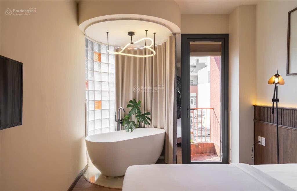 Luxury 1bedroom apartment for rent 50m² on nguyễn trãi street, bến thành ward, district 1
