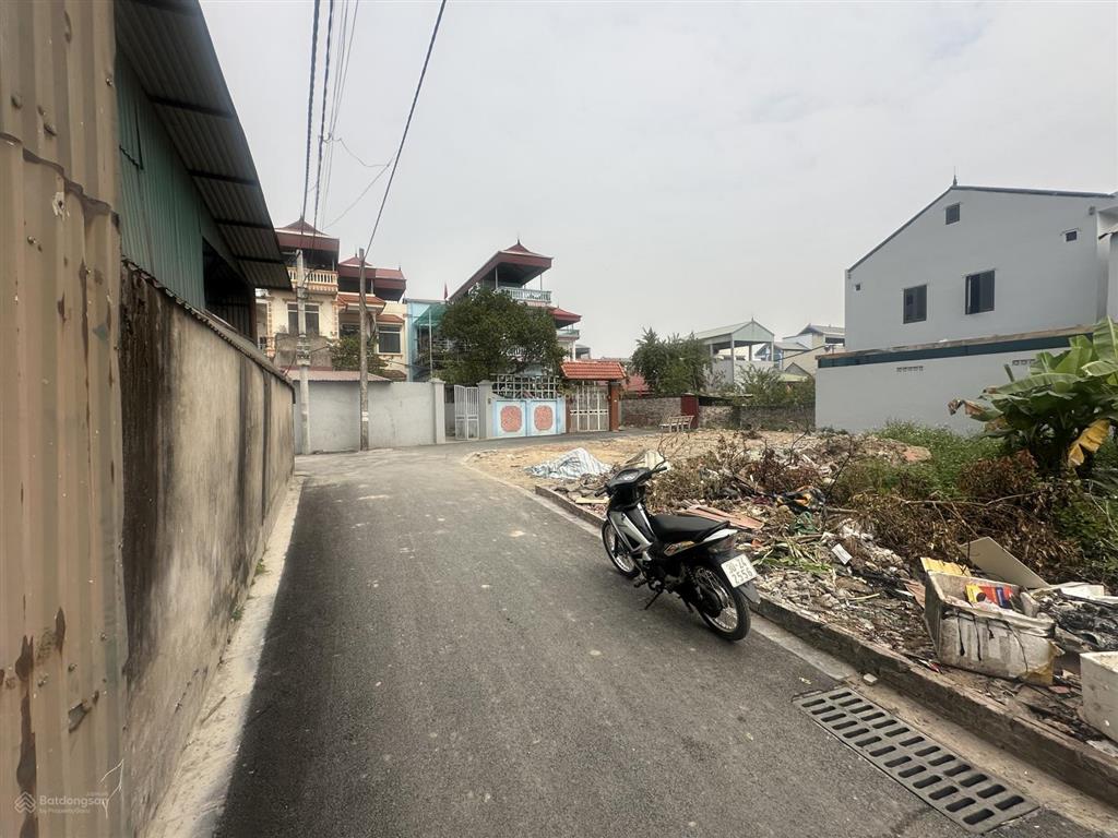 Bán đất 51m bến trung  bắc hồng, đông anh. đường 4m ô tô tải vào đất, quay đầu trước đất, $ 3,9x