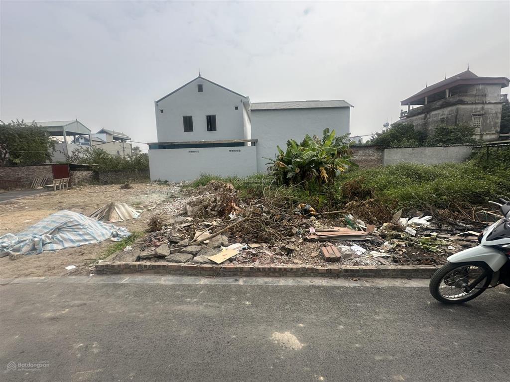 Bán đất 51m bến trung  bắc hồng, đông anh. đường 4m ô tô tải vào đất, quay đầu trước đất, $ 3,9x