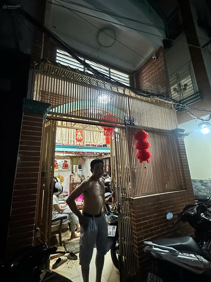 Nhà bán 4 tầng hẻm nguyễn thị minh khai phường 5 quận 3 dt 3.5m x 8m giá 6.7 tỷ tl