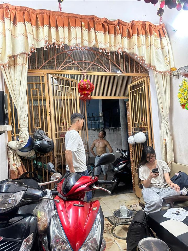 Nhà bán 4 tầng hẻm nguyễn thị minh khai phường 5 quận 3 dt 3.5m x 8m giá 6.7 tỷ tl
