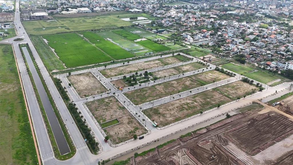 Em cần bán đất nền biệt thự sẵn sổ đỏ, sát khu cn tiền hải, thị trấn