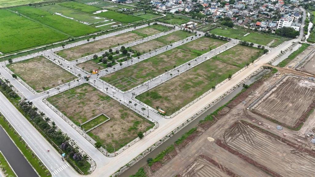 Em cần bán đất nền biệt thự sẵn sổ đỏ, sát khu cn tiền hải, thị trấn