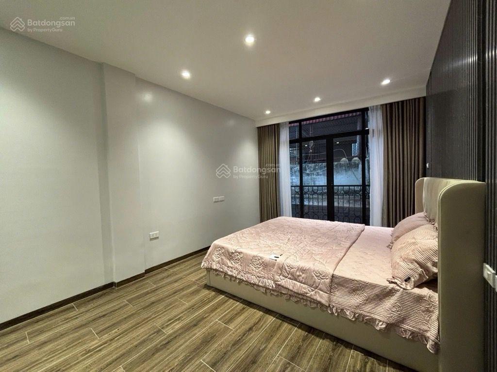 Bán nhà riêng 7 tầng thang máy đẹp tại phố khâm thiên , ngõ kiến thiết