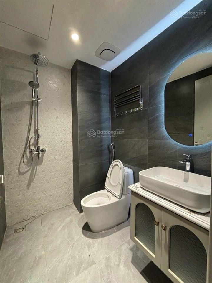 Bán nhà riêng 7 tầng thang máy đẹp tại phố khâm thiên , ngõ kiến thiết