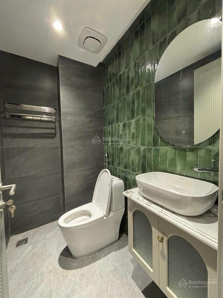 Bán nhà riêng 7 tầng thang máy đẹp tại phố khâm thiên , ngõ kiến thiết