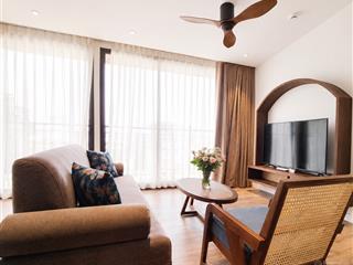 Bán tòa nhà dịch vụ mới , lô góc , đẹp nhất phố đào tấn