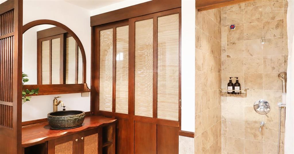 Bán tòa nhà dịch vụ mới , lô góc , đẹp nhất phố đào tấn