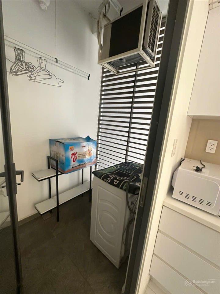 Bán căn hộ d'lusso 2pn dt lớn 80m2 căn góc view xem bắn pháo hoa tầng cao giá 6,8 tỷ full nội thất