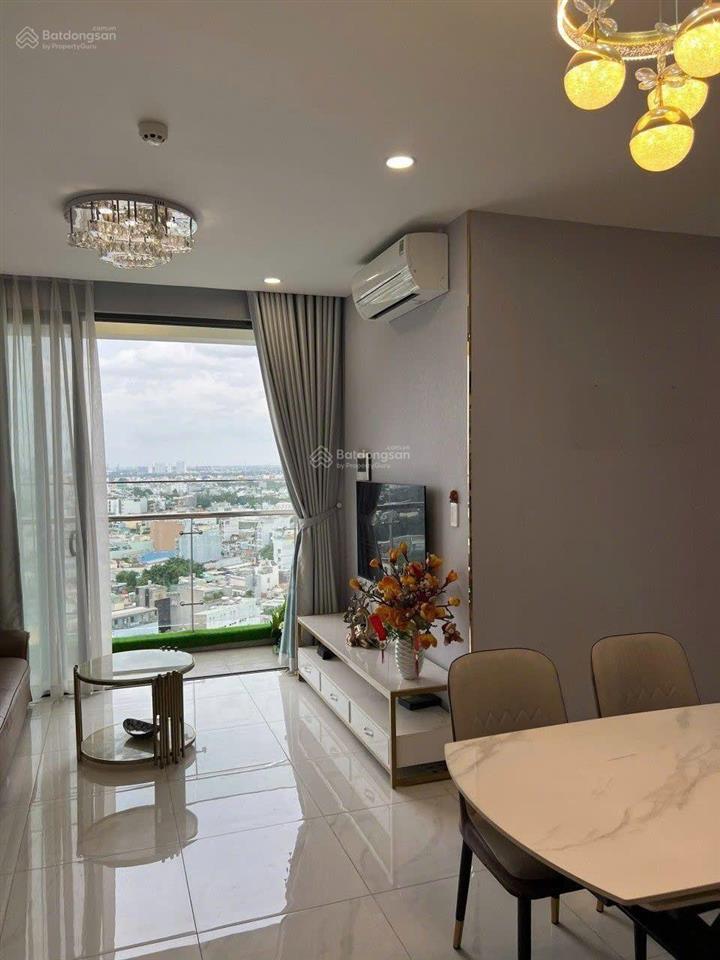 Bán căn hộ d'lusso 2pn dt lớn 75m2 căn góc tầng cao view sông giá rẻ chỉ 6,15 tỷ bao thuế full nt