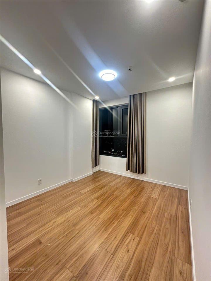 Bán nhanh 2pn d'lusso 75m2 view đông nam giá tốt 6,3 tỷ