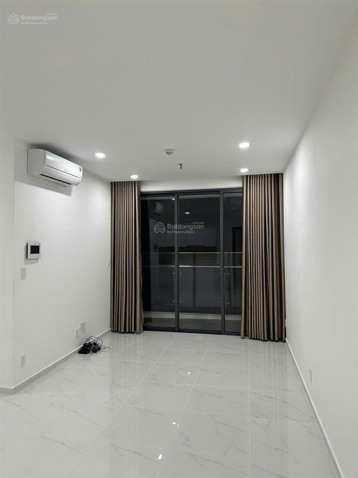 Cần bán căn hộ mt eastmark city 2pn2wc dt 73m2 tầng cao full nội thất dính tường giá 4,1tỷ bao thuế