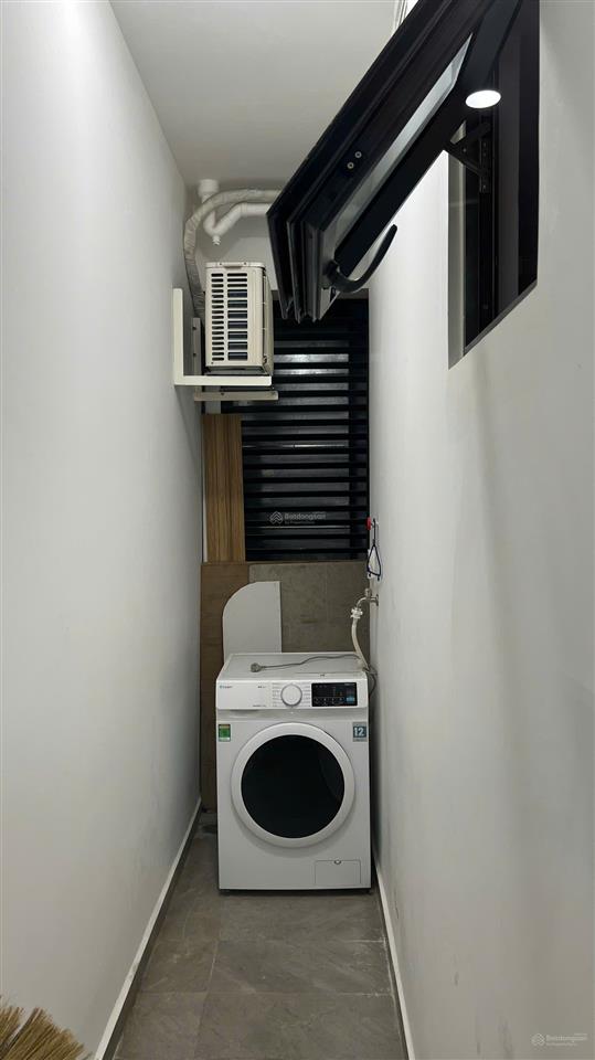 Cần bán căn hộ d'lusso quận 2 căn 2pn2wc view đông nam, nhà full nội thất, giá 5.4 tỷ bao thuế