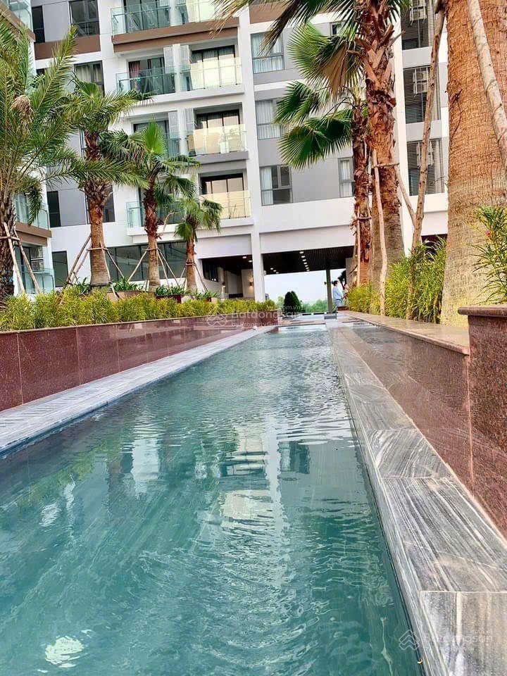 Cần bán căn hộ d'lusso quận 2 căn 2pn2wc view đông nam, nhà full nội thất, giá 5.4 tỷ bao thuế