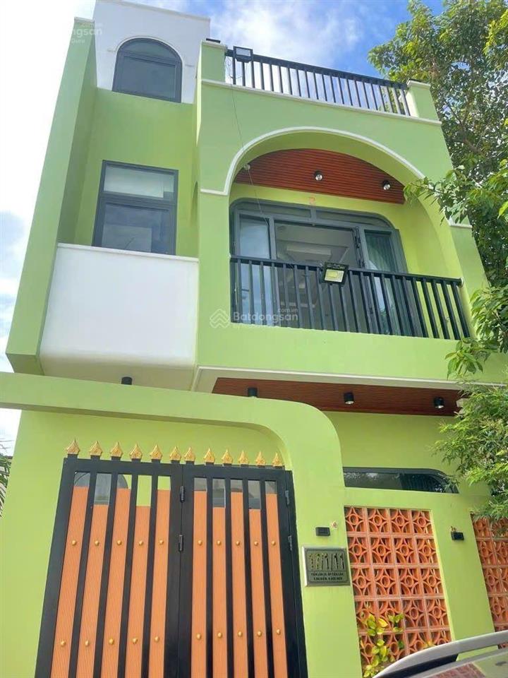 Tiền lân 19 bà điểm hóc môn xe hơi vô nhà  công nhận đủ 100m2  6.5x17 giá 5.2 tỷ