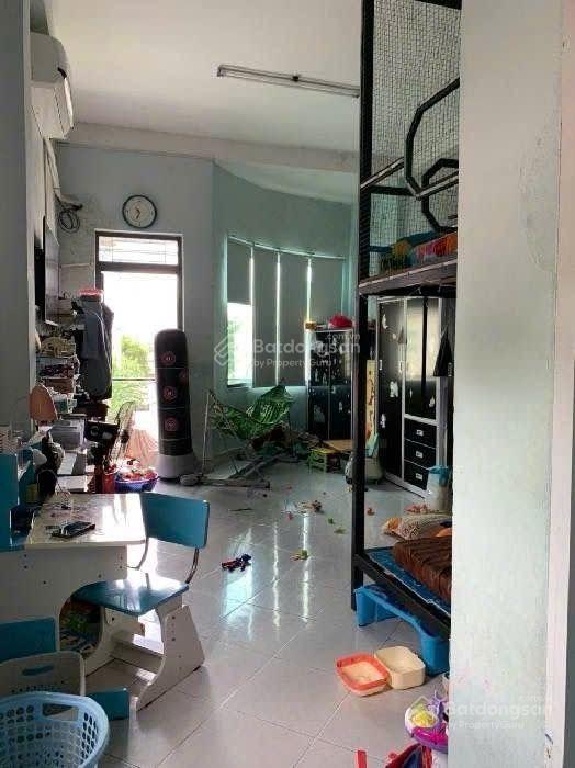 Bán nhà bắc lân chợ đầu mối hóc môn  bà điểm hxh 60m2  3 tầng  3pn sát mt  giá 3.6tỷ tl.