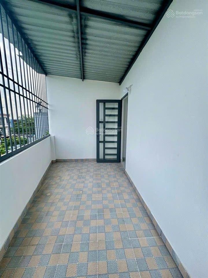 Nhà 85m2 chỉ 6,15 tỷ  3 tầng đẹp ở ngay  đường 7m xe tải  5pn ngay kdc đại hải  bà điểm hóc môn