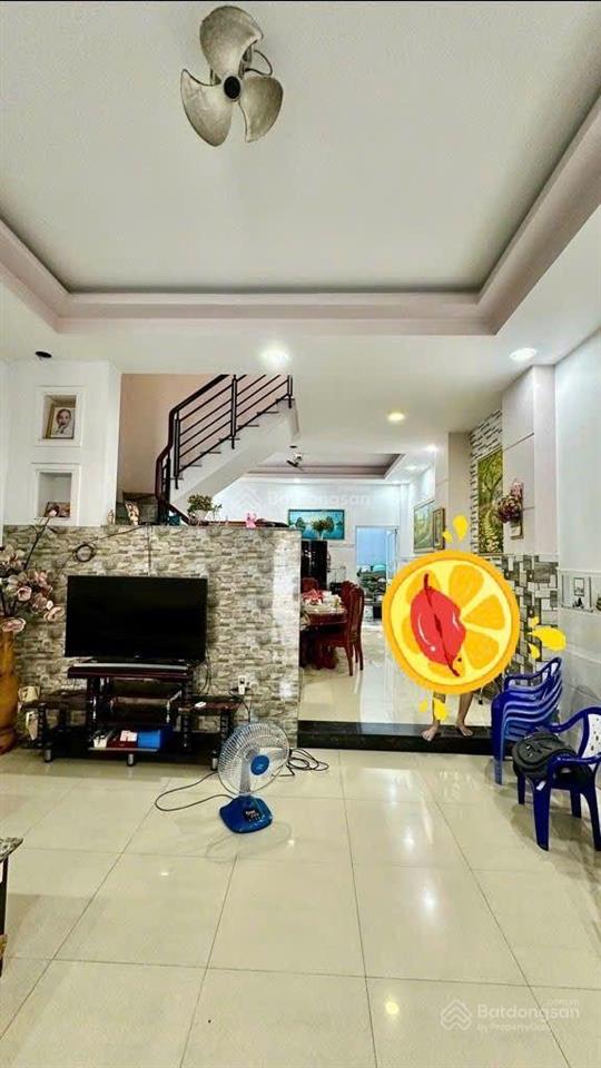 Bán nhà 75m2 , 3 tầng  xã bà điểm, hóc môn, đường 10m xe tải tránh, giá chỉ 5,5 tỷ